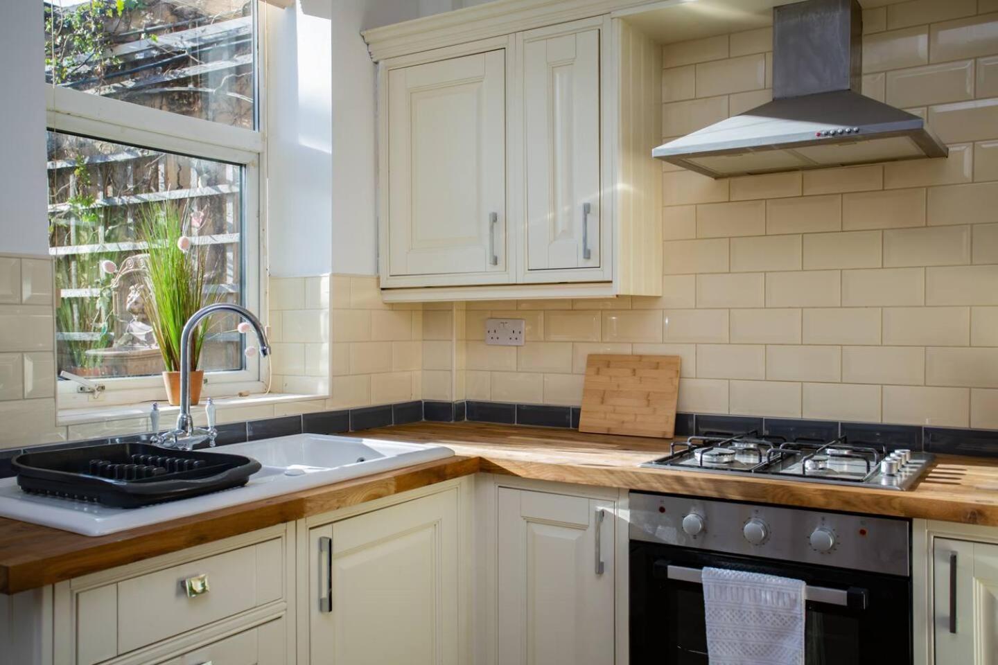 Отель West Beck House - Newcastle 4 Норт-Шилдс Экстерьер фото