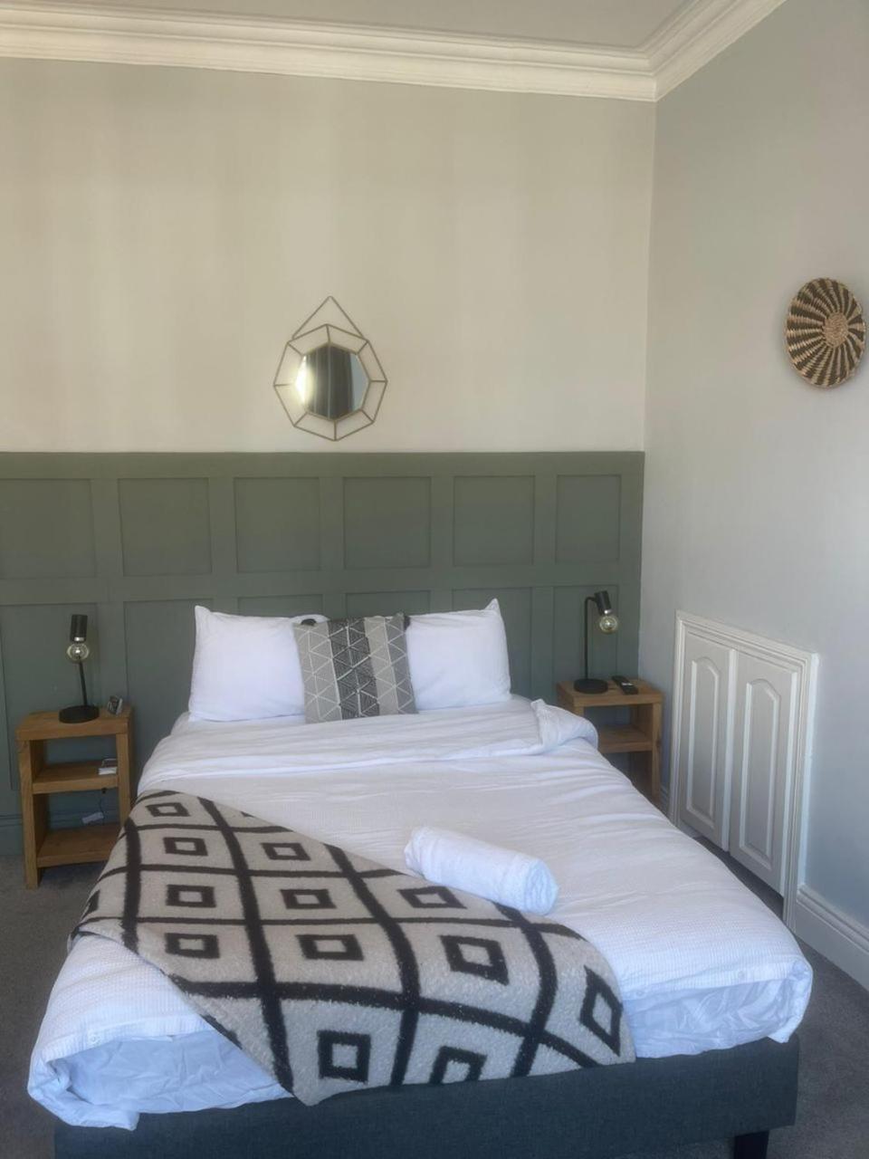 Отель West Beck House - Newcastle 4 Норт-Шилдс Экстерьер фото